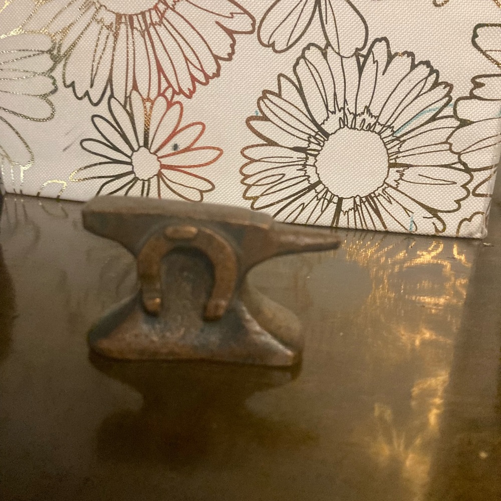 Beautiful brass anvil (farrier)